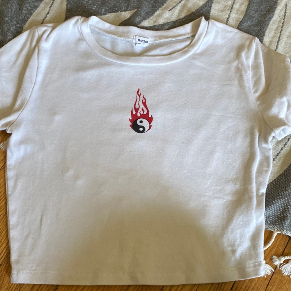 Garage baby tee